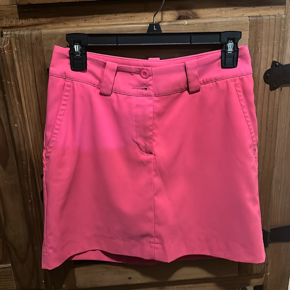 Ladies Nike Golf Skort. Hot Pink. Size 0
